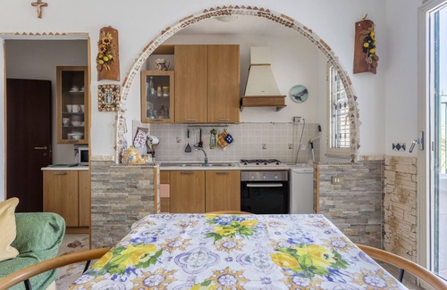 Ficarazzi Casa | Casa de vacaciones 'Al Castello' con terraza privada, Wi-Fi y aire acondicionado