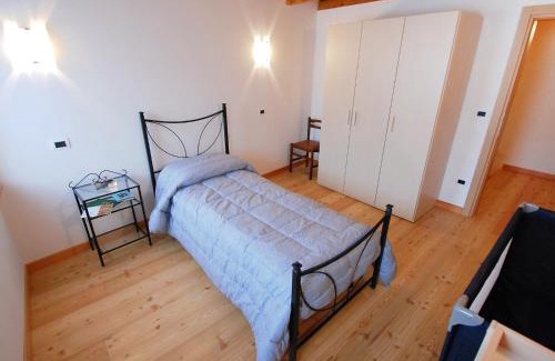 Barcis Casa | Holiday Home Albergo Diffuso - Cjasa Ressa by Interhome