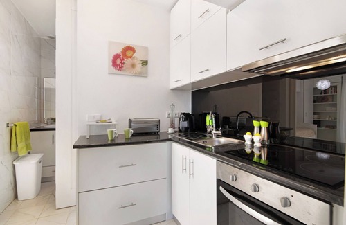 Aldeia das Acoteias Casa | Casa de vacaciones 'Aldeia Das Açoteias' con terraza privada, jardín compartido y aire acondicionado