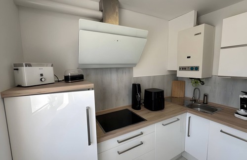 Hage Casa | Holiday Home 'Am See' with Private Garden and Wi-Fi