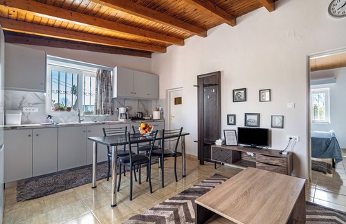 Kefalari Casa | Casa de vacaciones 'Apartamento Angela' con terraza privada, Wi-Fi y aire acondicionado.