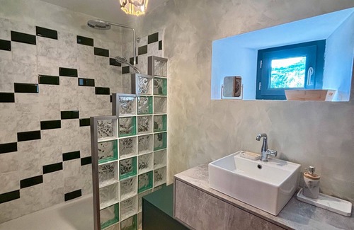 Martin Casa | Holiday Home 'Angelina' with Wi-Fi