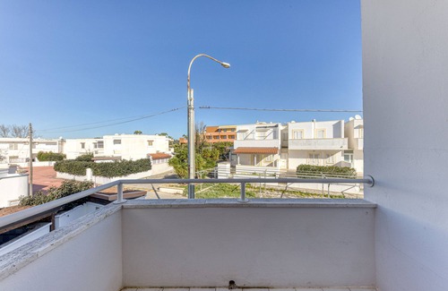 Lido Marini Casa | Casa de vacaciones 'Appartamento A 50 M Dal Mare' con balcón y aire acondicionado