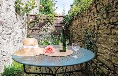 Treguier Casa | Holiday Home Arbenn 1 by Interhome