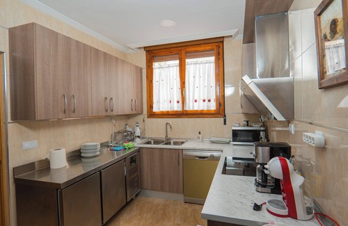Villahoz Casa | Casa de vacaciones 'Arco De Villahoz' con terraza compartida, balcón y Wi-Fi
