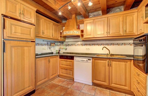 Vielha Chalet De Esquí | Casa de vacaciones 'Arroquets' con jardín y Wi-Fi