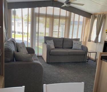 Great Yarmouth Complejo | Holiday home at cherry tree holiday park Burgh castle Great Yarmouth Norfolk