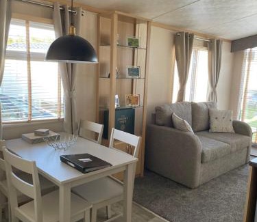 Great Yarmouth Complejo | Holiday home at cherry tree holiday park Burgh castle Great Yarmouth Norfolk