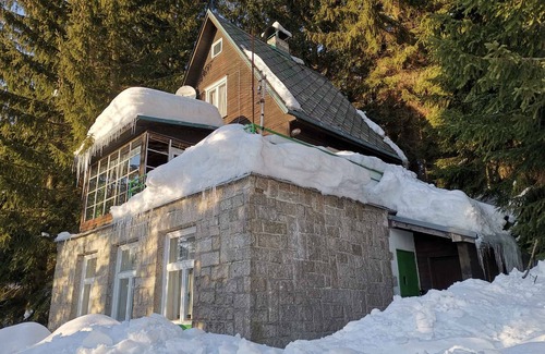 Harrachov Casa | Casa vacacional en el bosque con veranda
