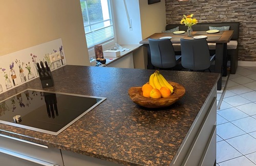 Attendorn Casa | Casa de vacaciones 'Auffm Hebberg' con terraza privada, jardín privado y Wi-Fi