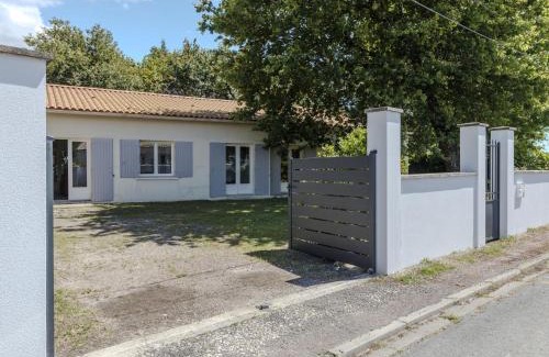 Medis Casa | Holiday Home Bâbord by Interhome