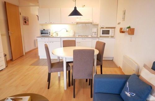 Callantsoog Apartamento | Holiday home Badhotel 323 in Callantsoog. Suitable for 2 people, 1 bedroom.