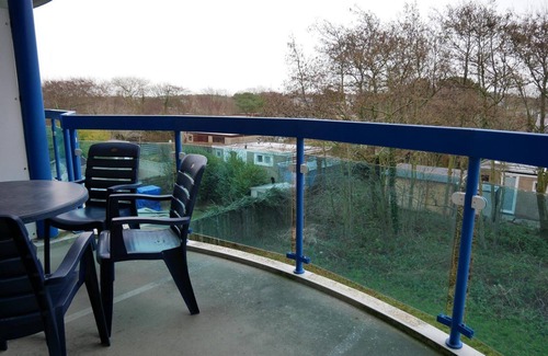 Callantsoog Apartamento | Holiday home Badhotel 327 in Callantsoog. Suitable for 2 people, 1 bedroom.