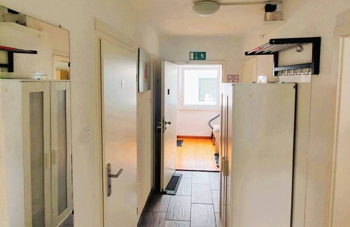 Laupheim Casa | Holiday Home 'Bailey' with Private Garden, Balcony and Wi-Fi