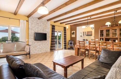 Barban Casa | Holiday Home Baretuni by Interhome