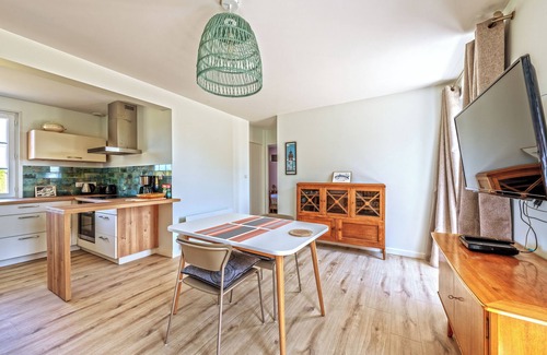 Esquibien Casa | Casa de vacaciones 'Beach House 1km De La Plage' con terraza privada, jardín privado y Wi-Fi