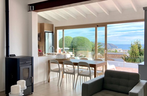 Benimeit Casa | Casa Vacacional 'Beautiful Ibiza Style Moraira' con Vista al Mar, Wi-Fi y Aire Acondicionado