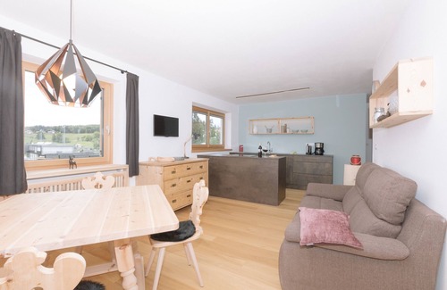 Aldino Apartamento | Casa de vacaciones "Berg Wieserhof" con vistas a la montaña, balcón y jardín compartido