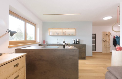 Aldino Apartamento | Casa de vacaciones "Berg Wieserhof" con vistas a la montaña, balcón y jardín compartido