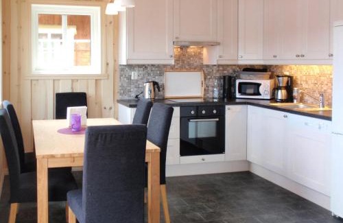 Tysnes Casa | Holiday Home Blåbærhytta by Interhome