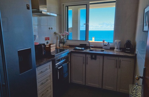 Porto Moniz Casa | Holiday Home 'Blissful Haven - Soulful Stays' with Sea View, Private Terrace and Wi-Fi
