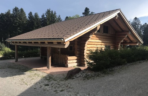 Glatten Casa | Casa de vacaciones 'Blockhaus Almhütte Wiesenglück' con terraza privada, jardín privado y wifi