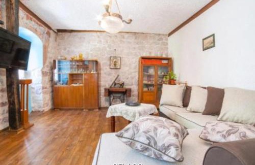 Risan Casa | Holiday Home Bogumila