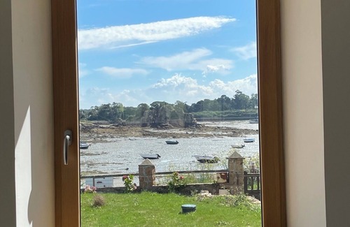 Ile-de-Brehat Casa | Casa de vacaciones 'Bréhat Vue Mer - Villa San Denn' con vistas al mar, jardín privado y Wi-Fi