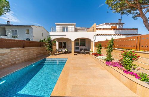 L'Escala Villa | Holiday Home Bruna