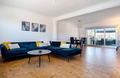 Gronau Casa | Holiday Home 'Bungalow Mit Sauna Und Garten' with Private Terrace, Private Garden