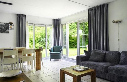 Eernewoude Casa | Holiday Home Bungalowpark It Wiid by Interhome