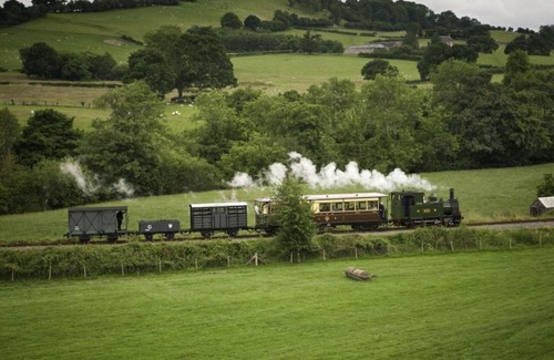 Meifod Casa | Holiday Home Bwthyn Bach