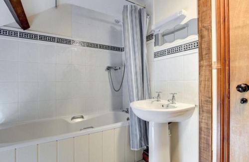 Cilmeri Casa | Holiday Home Bwthyn Canol