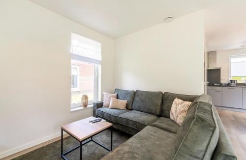 Municipality of Nissewaard Casa | Holiday Home by Lake Beach Simonshaven