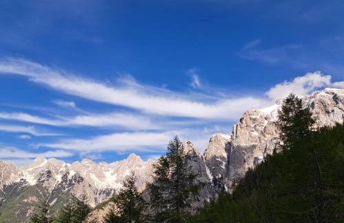 Bovec Casa | Holiday home by the emerald river