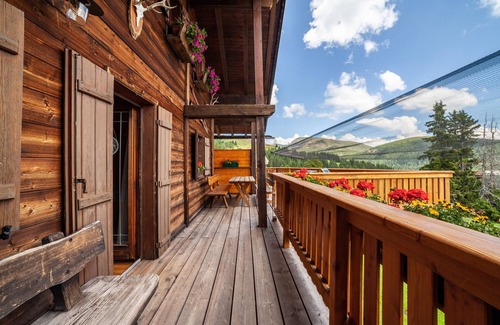 Avelengo Casa | Casa de vacaciones "By Veronika" con vistas a la montaña, jardín y Wi-Fi
