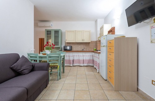 Sant'Anna Arresi Casa | Casa de vacaciones "Casa Vacanza de Dinu" con Wi-Fi, terrazas y jardín