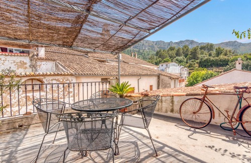 Beniali Casa | Casa de vacaciones 'Ca la Pasita 26' con piscina, vistas a la montaña y Wi-Fi