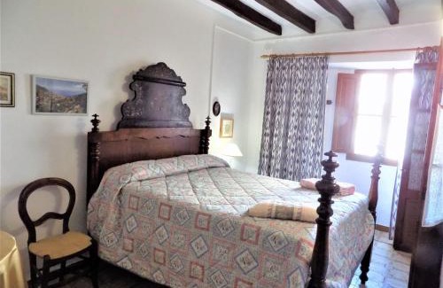 Banyalbufar Casa | Holiday Home Ca sa padrina by Interhome