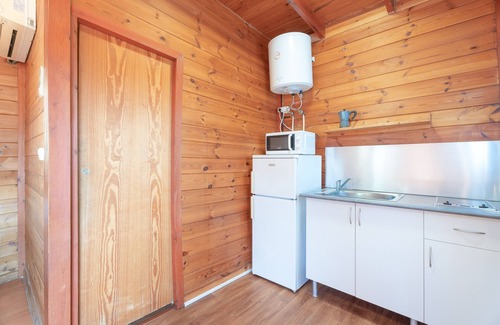 Barx Casa | Casa de vacaciones 'Cabaña Madera A' con vistas a la montaña, Wi-Fi y aire acondicionado