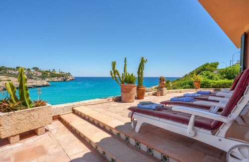 Cala Anguila-Cala Mendia Casa | Holiday Home Cala Mendia Sea Views by Interhome