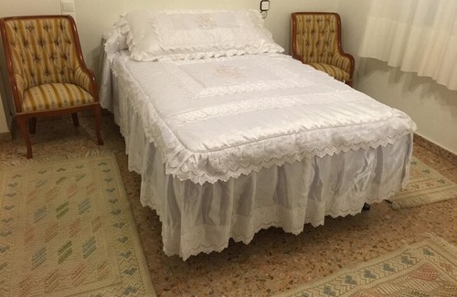 Fabero Hotel | Holiday home Calle el Cristo
