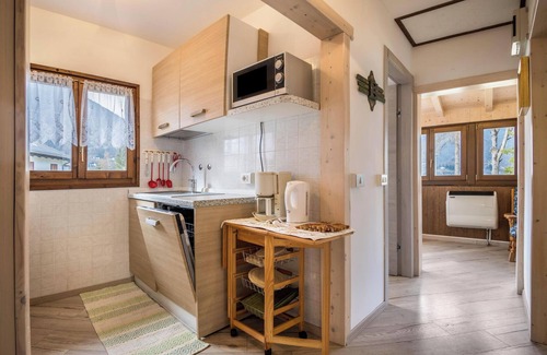 Pur Casa | Casa de vacaciones "Camilla" con vistas al lago, jardín y Wi-Fi