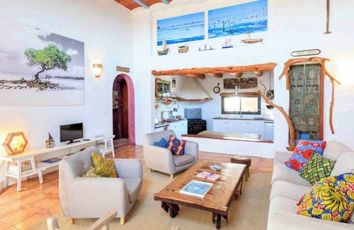 Formentera Casa | Casa de vacaciones 'Can Piedrópolis' con vistas al mar, piscina privada y Wi-Fi