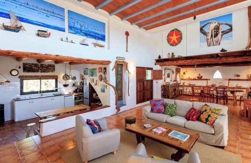 Formentera Casa | Casa de vacaciones 'Can Piedrópolis' con vistas al mar, piscina privada y Wi-Fi