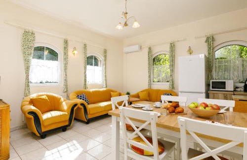 Balatonoszod Casa | Holiday Home Capella by Interhome