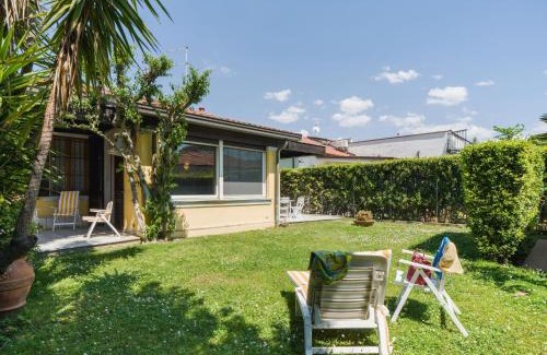 Forte dei Marmi Casa | Holiday Home Carlotta by Interhome