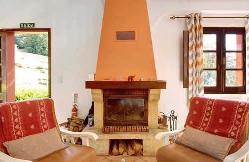 Camacha Casa | Casa de vacaciones "Casa Amor Perfeito" con vistas a la montaña, jardín y Wi-Fi