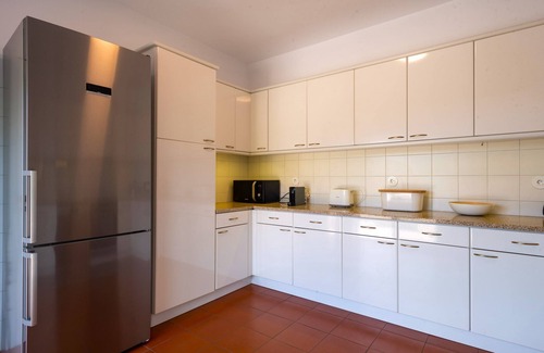 Afife Casa | Casa de vacaciones 'Casa Das Camelias' con vistas al mar, piscina privada y Wi-Fi
