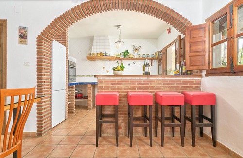 Canillas de Aceituno Casa | 'Casa del Río' con vistas a la montaña y piscina